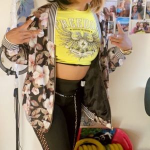 Casual multi-color windbreaker.  Each jacket is $15